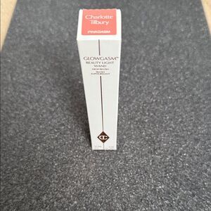 Charlotte Tilbury Glowgasm Beauty Light Wand in Pinkgasm